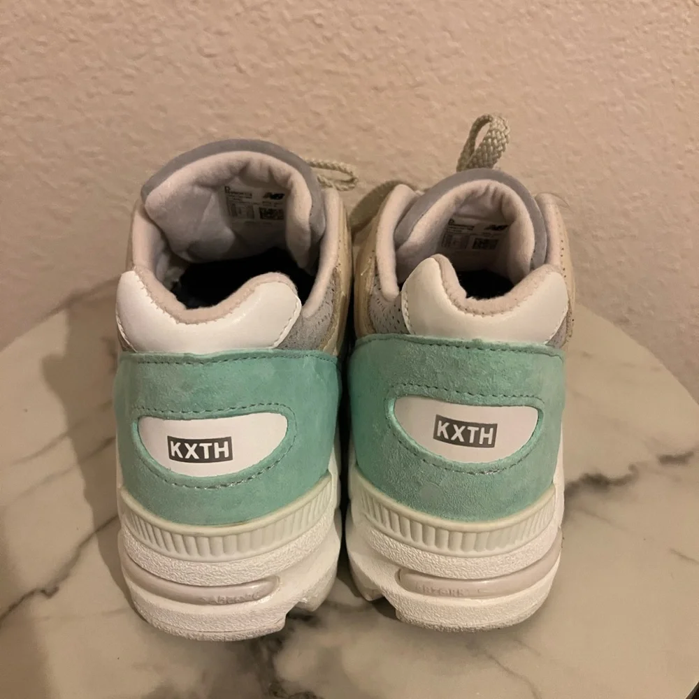 New Balance 990v2 Kith Cyclades - Picture 5 of 9